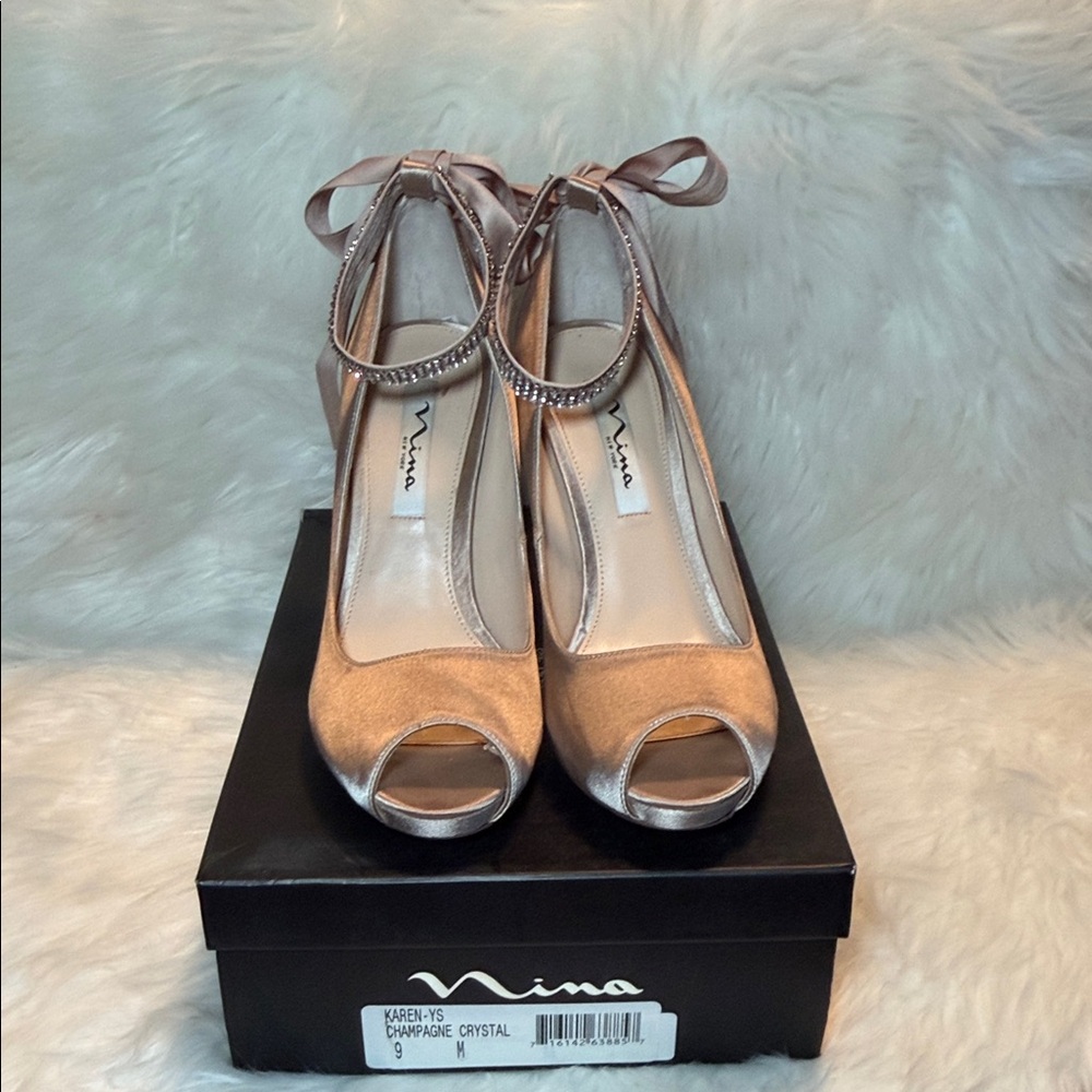 Nina Women's Champagne Crystal Peep-Toe Heels size 9- Karen YS
